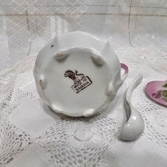 Vintage Bavarian Hand Painted Sugar Bowl, Made in Bavaria, Vintage Sugar Bowl - Picture 6 of 10